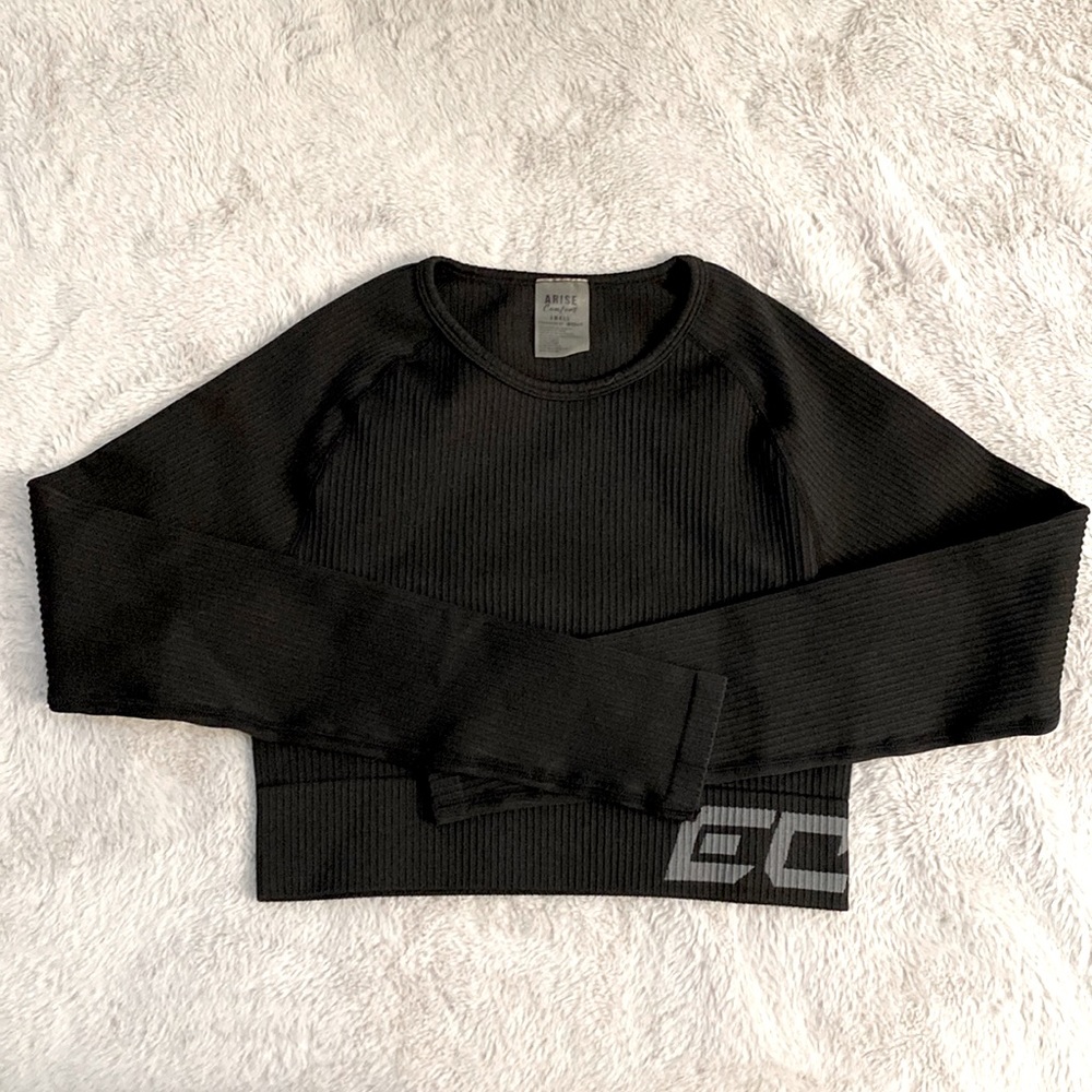 Echt Arise Comfort Cropped Long Sleeve — Black